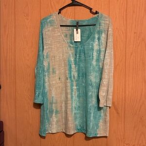 Daisy Teal Tie-Dye Short Sleeve Top